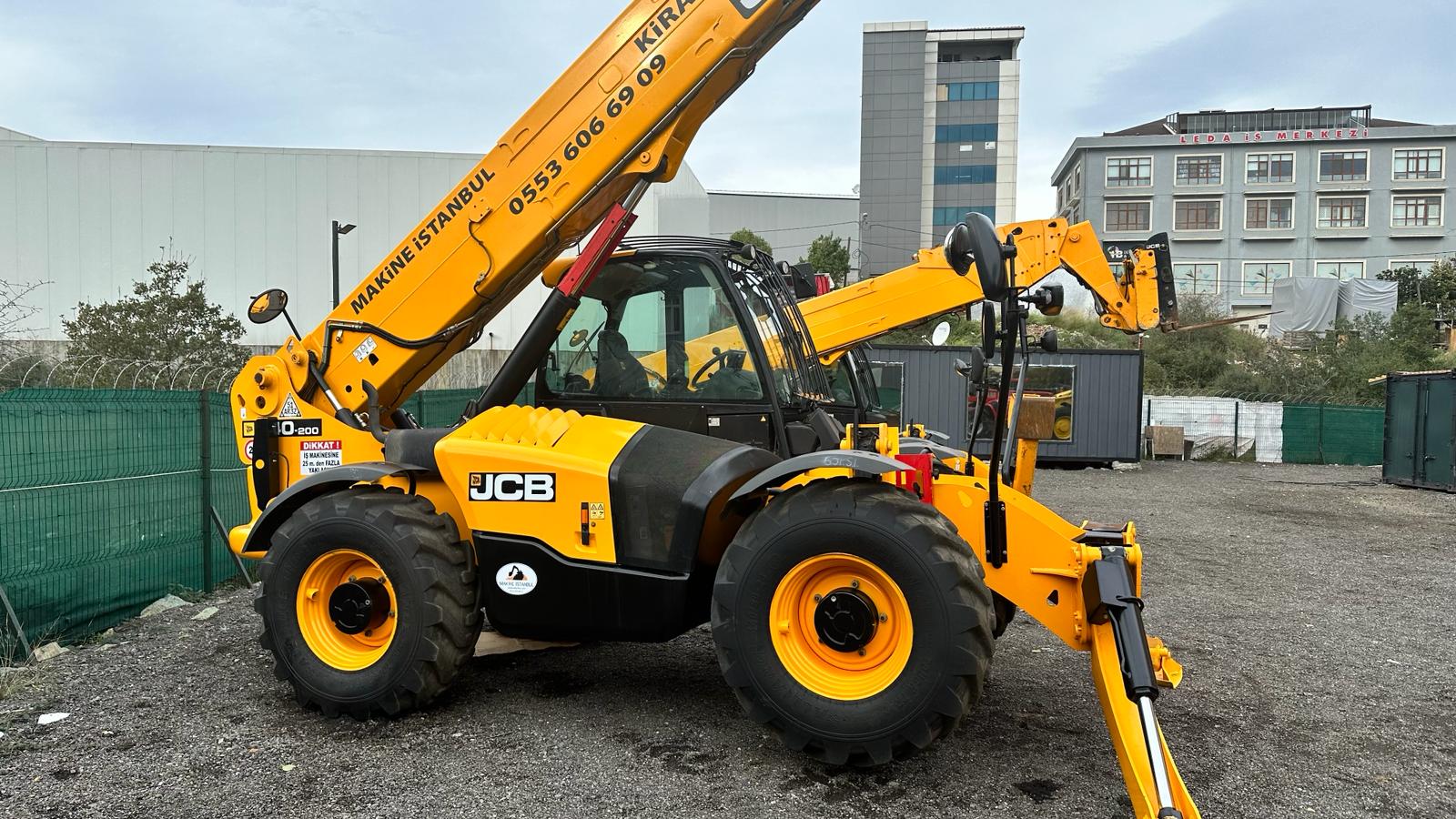 JCB 540-200  